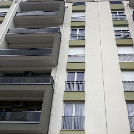 It Apartment Требинье Экстерьер фото
