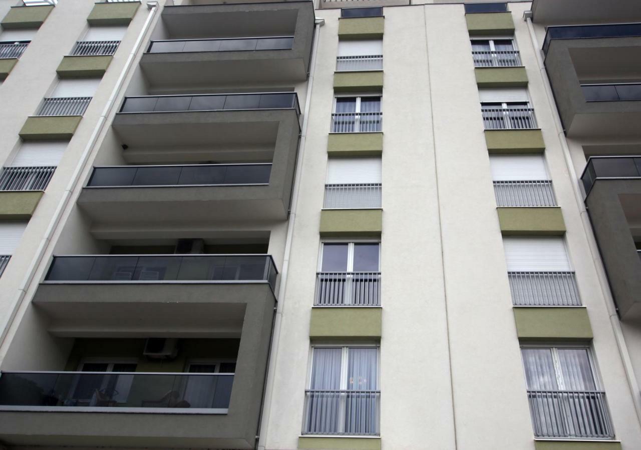 It Apartment Требинье Экстерьер фото