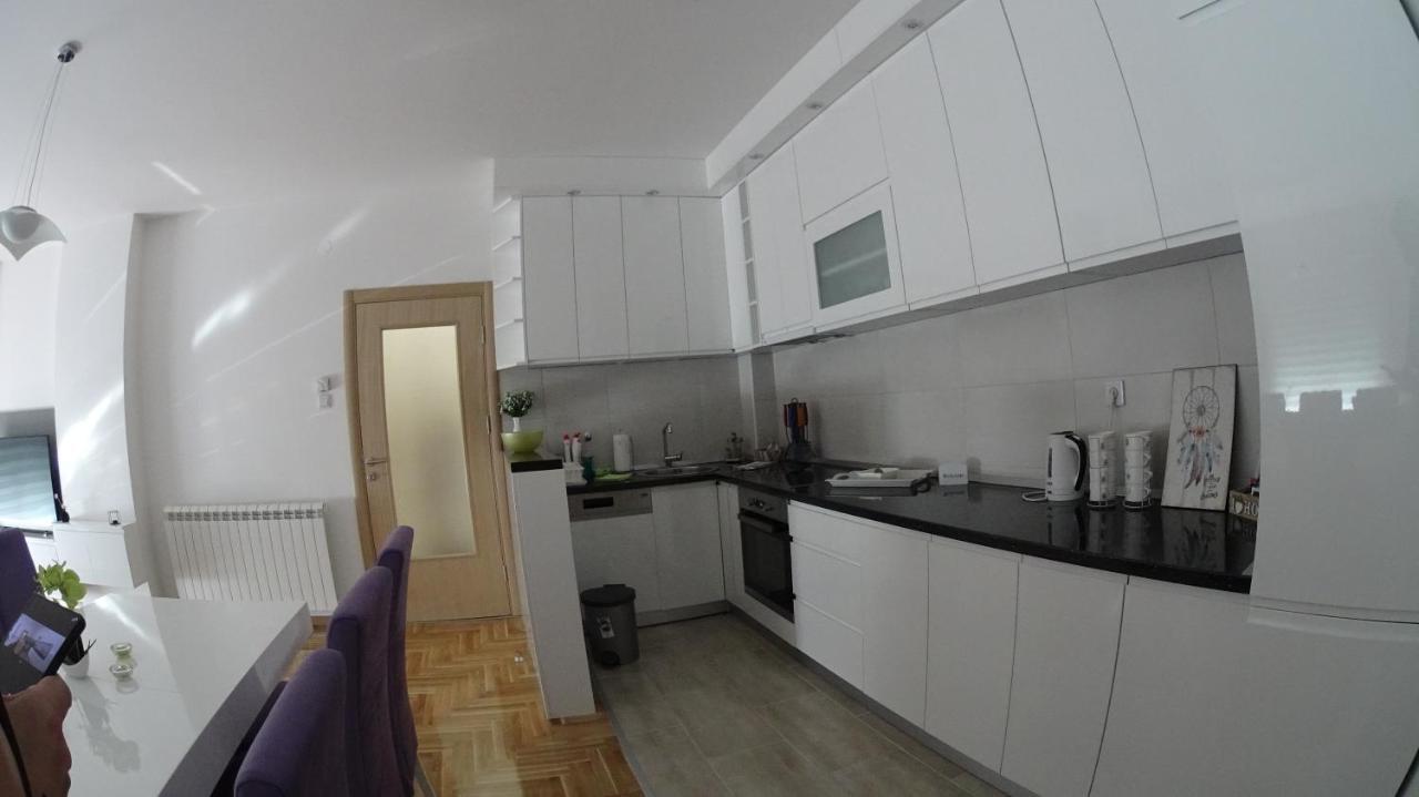It Apartment Требинье Экстерьер фото