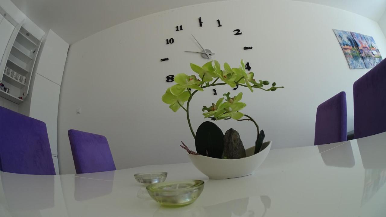 It Apartment Требинье Экстерьер фото